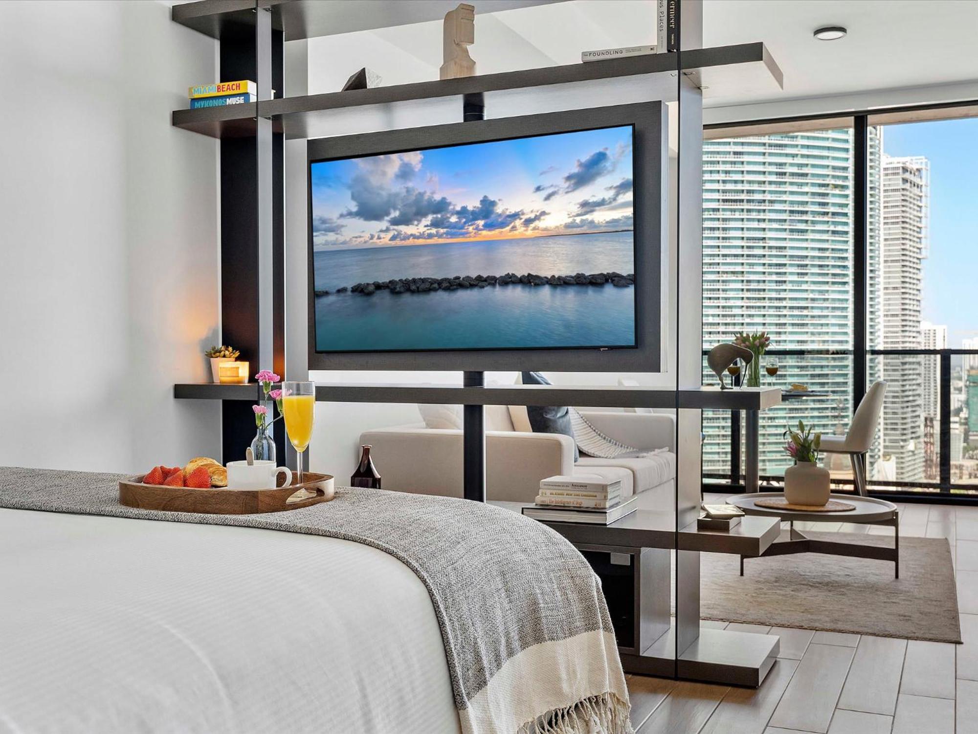Mvr - Watch Sunsets Over From Your Balcony Miami