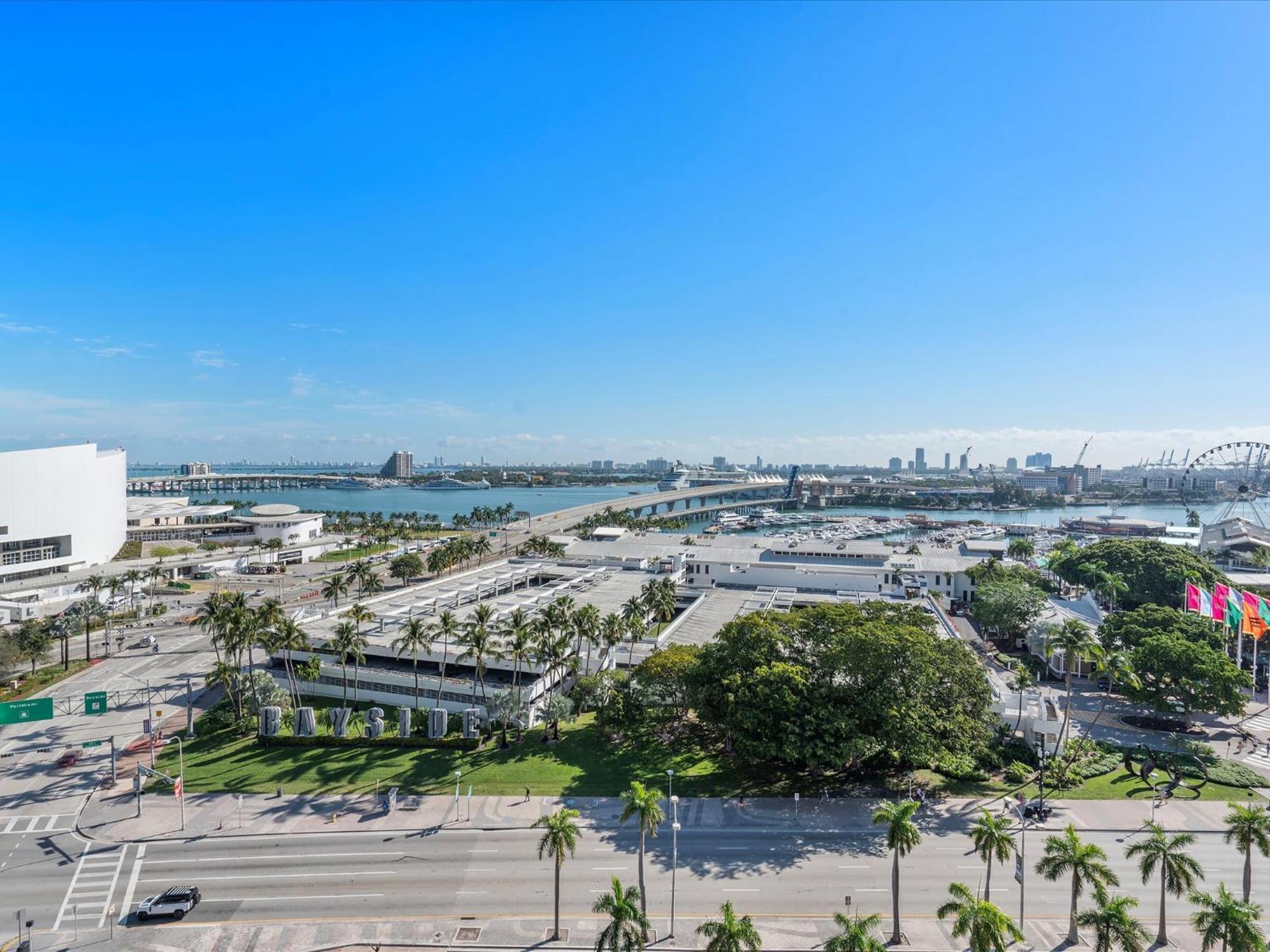 Mvr - Watch Sunsets Over From Your Balcony Apartamento *