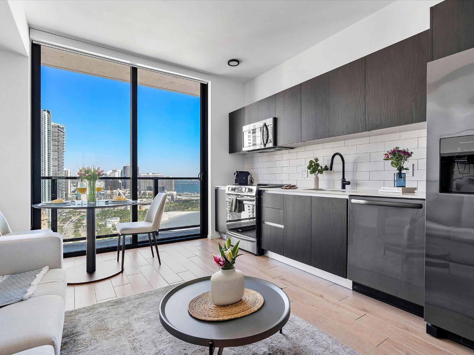 Mvr - Watch Sunsets Over From Your Balcony Apartamento *
